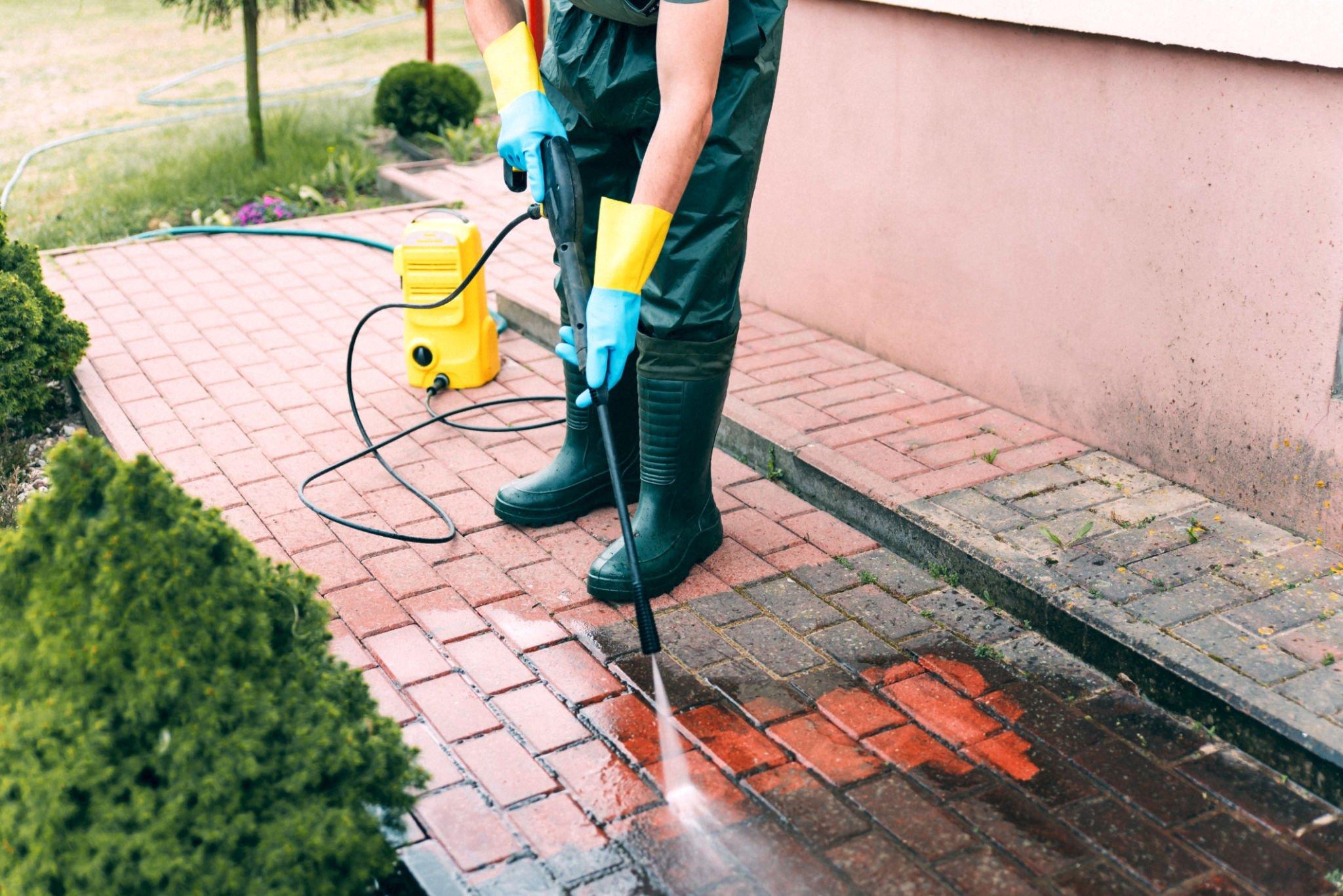 5 Important Pressure Washing Safety Tips